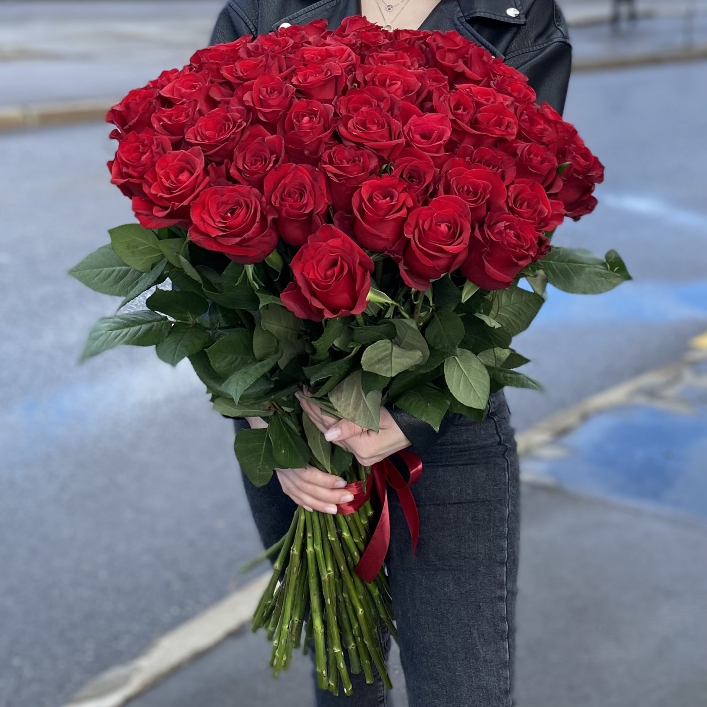 51 красная роза Premium 80 см.