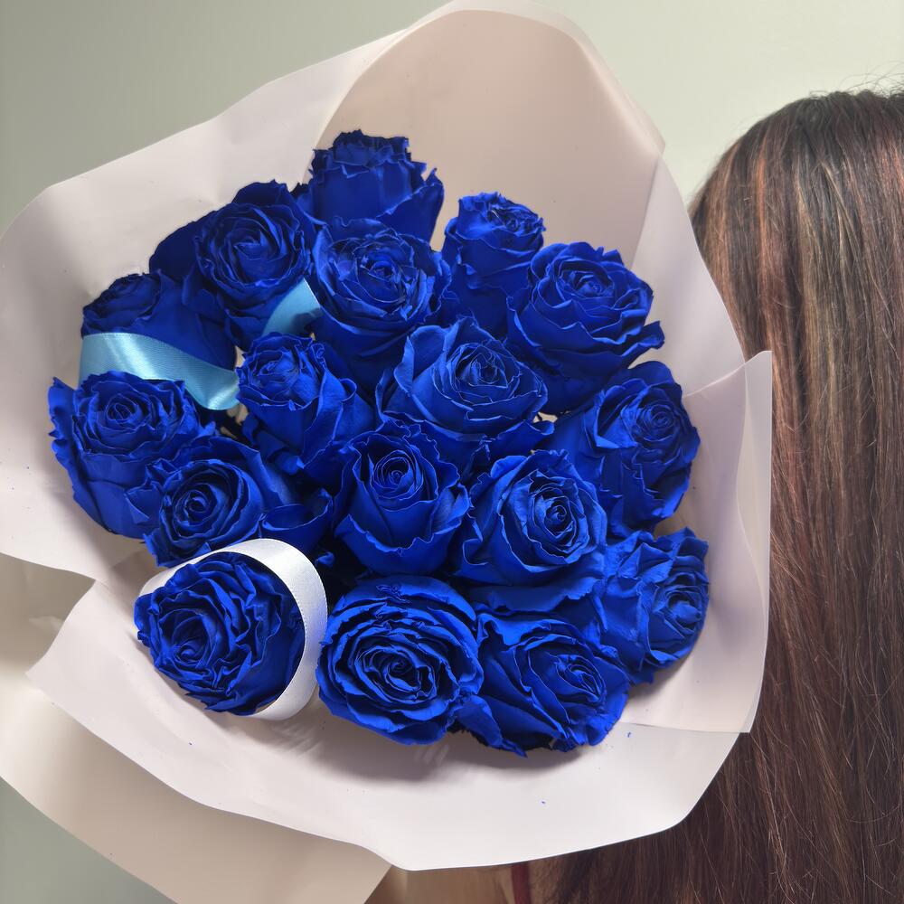 Букет из 17 синих роз Эквадор