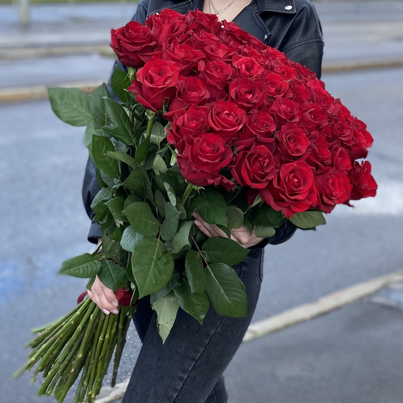 51 красная роза Premium 80 см.