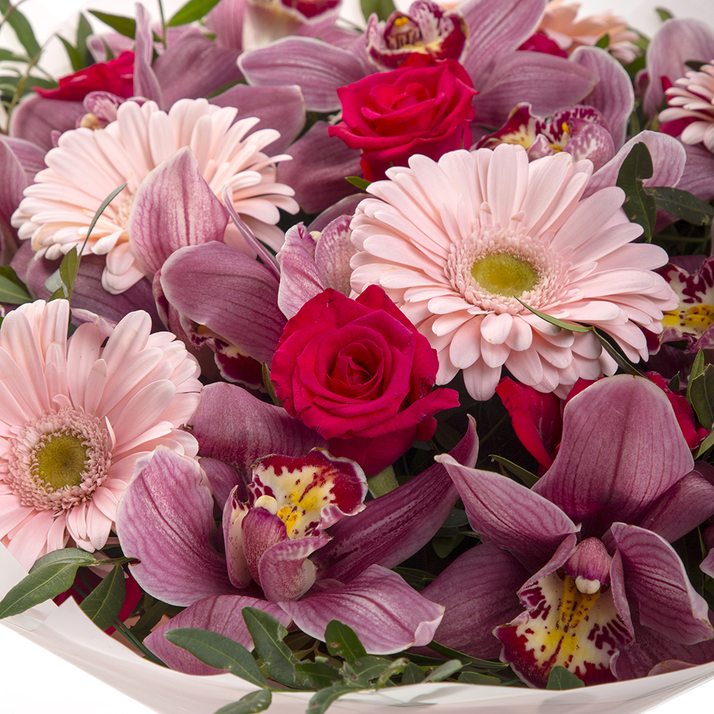 Букет из гербер и роз