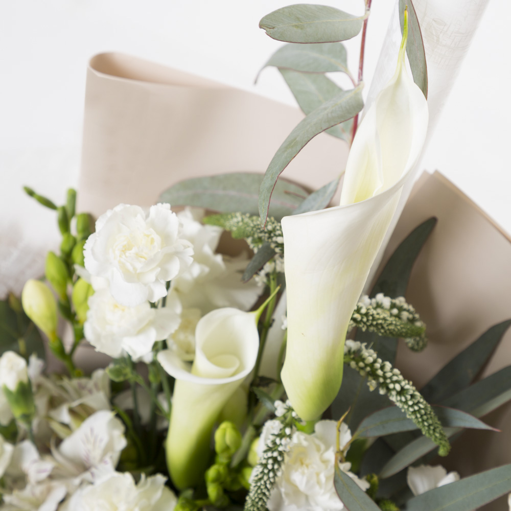 Букет из альстромерии, каллы и гортензии